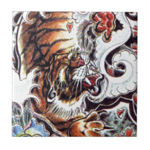 タイガー日本のタトゥー