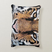 タイガー顔グラフィックプレススタイルで凝視 アクセントクッション (裏面(縦))