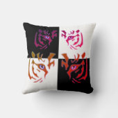 タイガー顔ブラック&ホワイトチェック クッション (裏面)