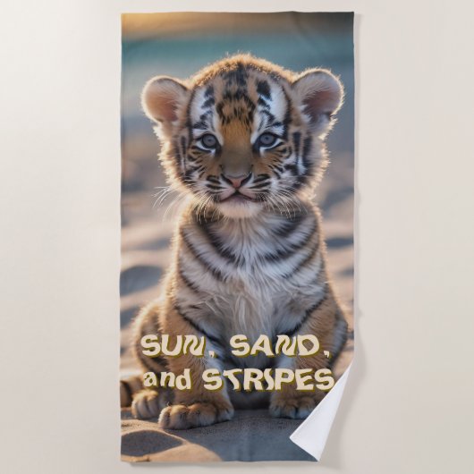 タイガーCub「太陽、砂、およびストライプ」 ビーチタオル (正面)