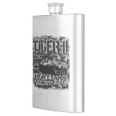 タイガーII フラスク (左)