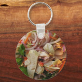 タイスパイシーソーセージサラダ…アジア通り食品 キーホルダー (正面)