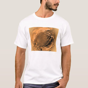タイタンの表面の魚目の眺め Tシャツ