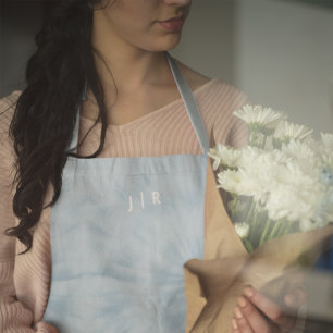 タイダイ   Pastel Blue モダン Monogramスタイリッシュ エプロン