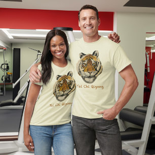 タイチー静かに動くタイガーエクササイズシャツ Tシャツ