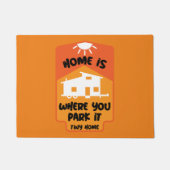 タイニーハウスリビング – タイニーホームズコースター ドアマット (正面)