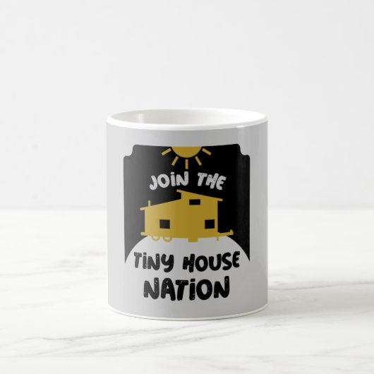 タイニーハウスリビング – Tiny House Nation コーヒーマグカップ (中央)