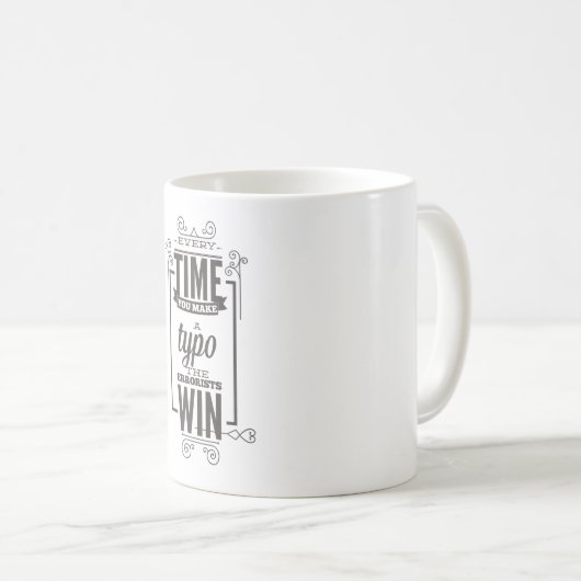 タイプエラーにerroristの勝利をする度に コーヒーマグカップ (正面右)