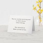 タイプライタシンプルー祝のSoberマイルストーン カード (黄色い花)