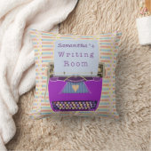 タイプライターのパーソナライズな作家の執筆部屋の紫色 クッション (ブランケット)