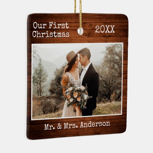 タイプライター文字ウッド初めてのクリスマス結婚ズの写真 セラミックオーナメント (右)