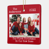 タイプライター文字初めてのクリスマス新しいホームフォトレッド セラミックオーナメント (左)