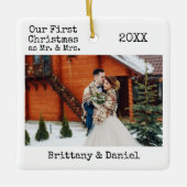 タイプライター文字初めてのクリスマスMr.And Mrs.Photo セラミックオーナメント (正面)