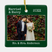 タイプライター結婚したメリー結婚の写真の緑 セラミックオーナメント (正面)