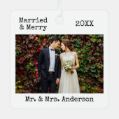 タイプライター結婚した文字メリーと結婚の写真 メタルオーナメント (正面)