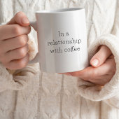 タイポグラフィとコーヒーを人間関係に入れる コーヒーマグカップ