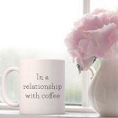 タイポグラフィとコーヒーを人間関係に入れる コーヒーマグカップ