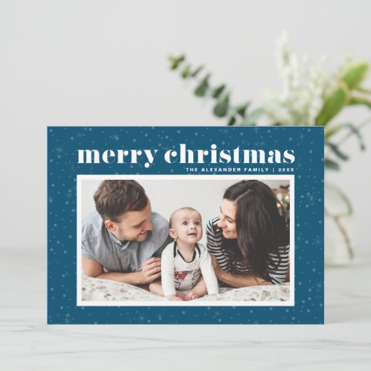 タイポグラフィはっきりしたブルーハッピーホリデーズフォト シーズンカード (スタンド正面)