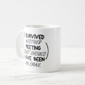 タイポグラフィは別の会合電子メール-ずっと茶です コーヒーマグカップ (正面左)