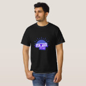 タイポグラフィアートワーク Tシャツ (正面フル)