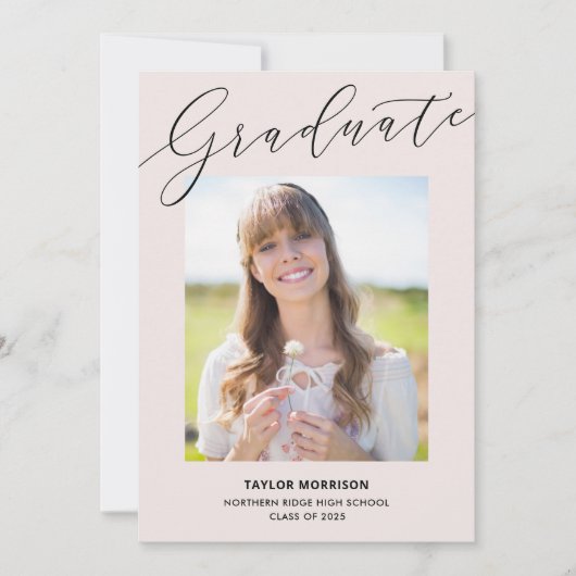 タイポグラフィエレガントピンク&ブラック卒業パーティー 招待状 (正面)