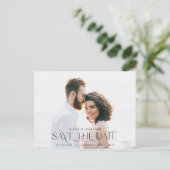 タイポグラフィエレガント写真の結婚式の日付を保存 ポストカード (スタンド正面)