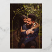 タイポグラフィエレガント金ゴールドアーチ写真日付の保存 箔招待状 (正面)