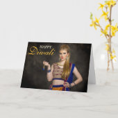 タイポグラフィオーバーレイパーソナライズされたハッピーディワリ写真 カード (黄色い花)