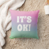 タイポグラフィガーリーグラデーションレトロピンク クッション (ブランケット)