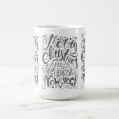 タイポグラフィクールメリークリスマスハッピー新年 コーヒーマグカップ (中央)