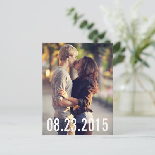 タイポグラフィシンプルII日付はがきを保存 案内ポストカード (スタンド正面)