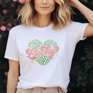 タイポグラフィックハートデザインセントパトリックスの日 Tシャツ