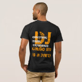タイポグラフィテクノ音楽DJアイディア Tシャツ (裏面フル)