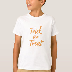 タイポグラフィハロウィーン「トリックオアトリート」オレンジ Tシャツ