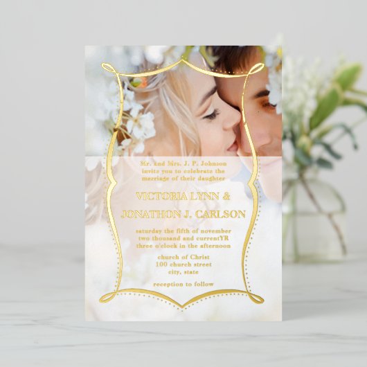 タイポグラフィビクトリアンは金ゴールド結婚のフォイルをする 箔招待状 (立ち正面)