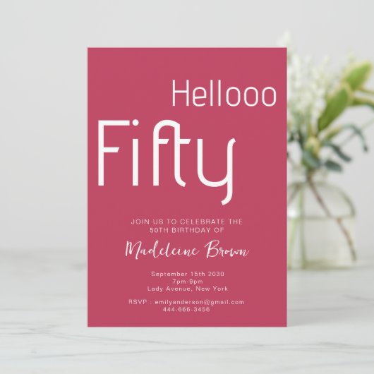 タイポグラフィマゼンタレッドモダン50誕生日 招待状 (スタンド正面)