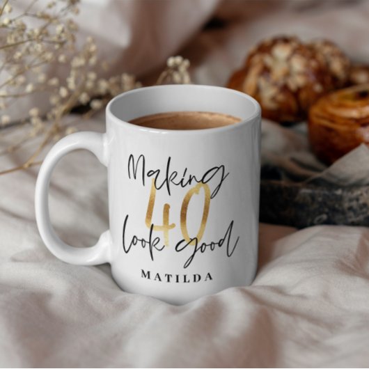 タイポグラフィモダンブラックと金ゴールド40歳の誕生日 マグカップ