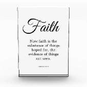 タイポグラフィ白黒の信仰が実体である フォトブロック (正面)