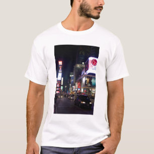タイムズスクエアアットナイトインマンハッタン(ニューヨーク) Tシャツ