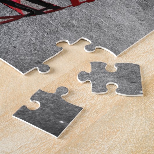 タイムズ・スクエアの白黒の赤いパズル ジグソーパズル (側面)