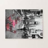 タイムズ・スクエアの白黒の赤いパズル ジグソーパズル (横)