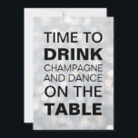 タイムトゥドリンクシャンパンシルバー誕生日招待状 招待状<br><div class="desc">おもしろいと気のあるそぶりをした誕生日の招待、それはあらゆる年齢にパーソナライズする簡単である。下にスクロールして調整ポスターを見る。</div>