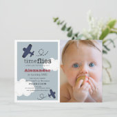 タイムフライ飛行機ブルーボーイフォト1st誕生日 招待状 (スタンド正面)