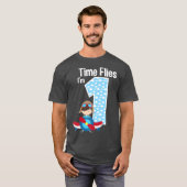 タイムフライIm 1歳の誕生日の飛行機飛行機 Tシャツ (正面フル)