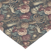 タイムラプス – ゴシックフローラ ショートテーブルランナー (コーナー)