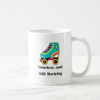 タイムレスで静止したヴィンテージ コーヒーマグカップ