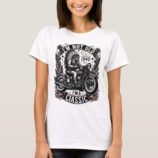 タイムレスエレガンス：クラシック美しいWiの採用 Tシャツ (正面)