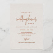 タイムレスニュートラルベージュエレガントなウェディングシャワー 箔招待状 (正面)