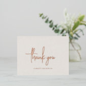 タイムレスニュートラルベージュエレガントな結婚式ありがとう 箔招待状ポストカード (立ち正面)