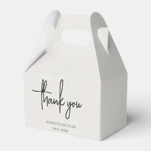 タイムレスニュートラルベージュエレガントな結婚式 フェイバーボックス